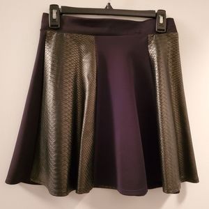 Black snake print skirt